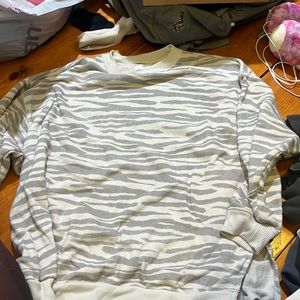 AE Summer Fleece Sweatshirt grey zebra